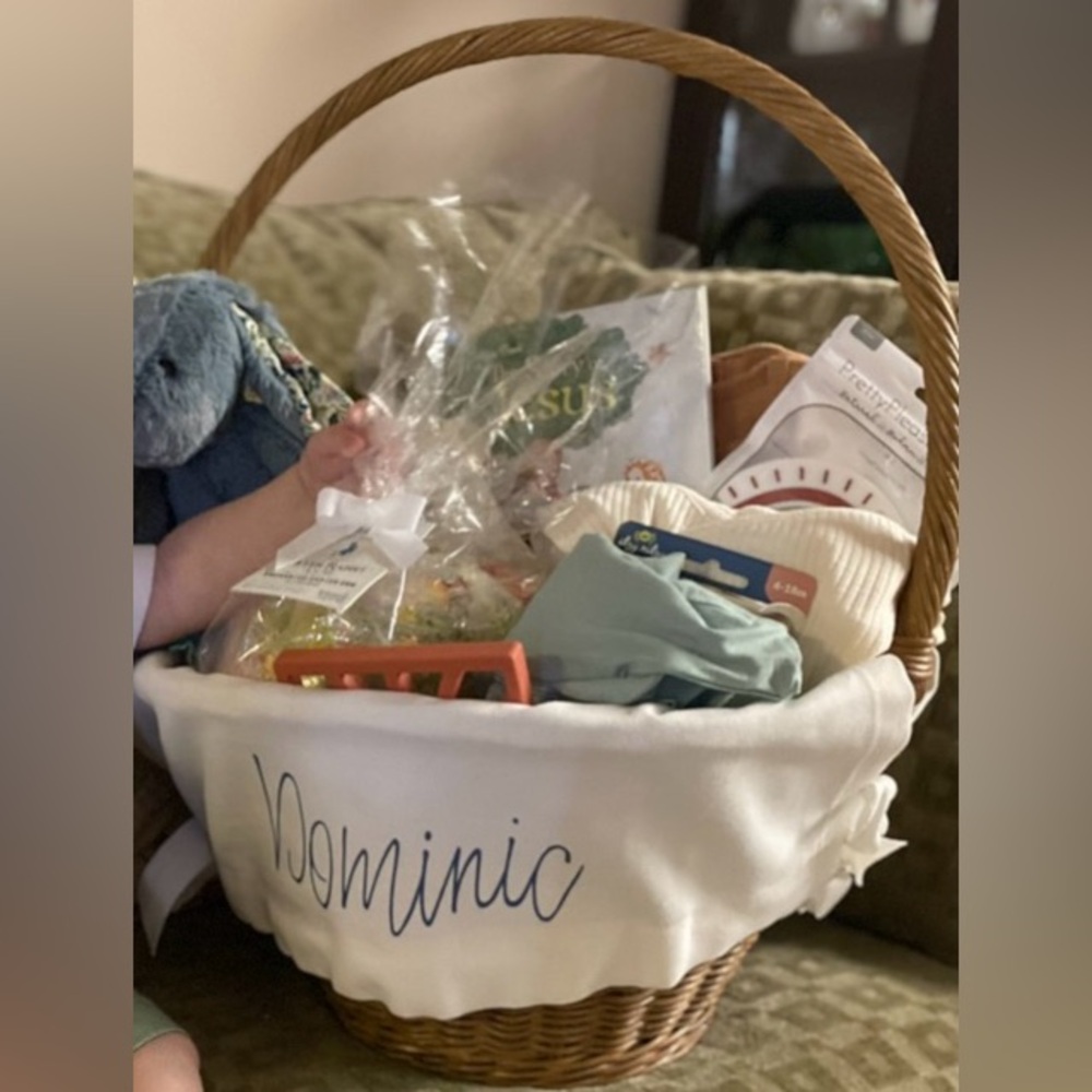 NWT white linen monogrammed Easter basket liner with blue lettering